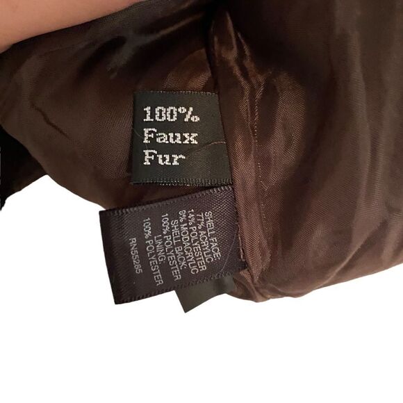 Express NEW faux fur vest embellished jeweled neckline size LARGE - Picture 4 of 5